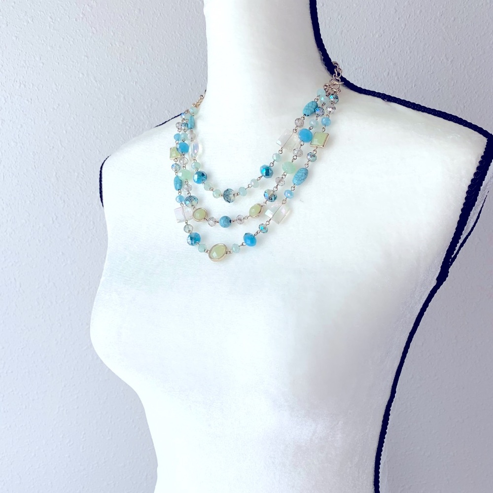 🛍💍🌊☀️Nautical Pearlescent Sea-Colors Necklace!